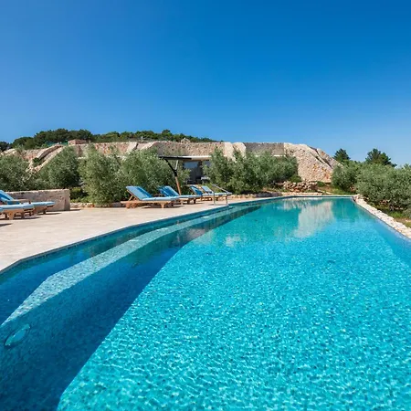 Nai 3.3 Hotel 5*