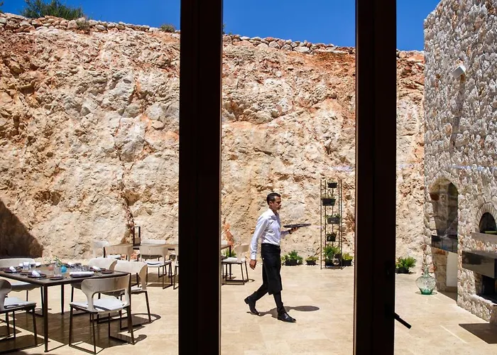 Nai 3.3 Hotel 5*